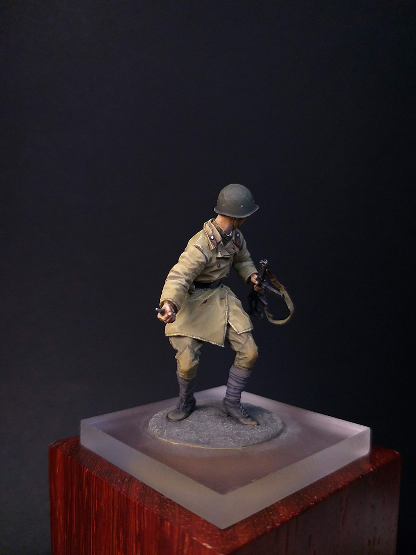 Figures: Soviet infantryman with PPS and F1, photo #3