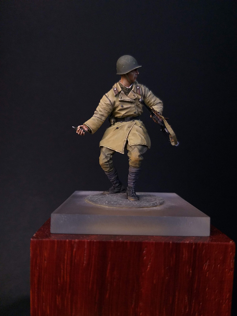 Figures: Soviet infantryman with PPS and F1, photo #8