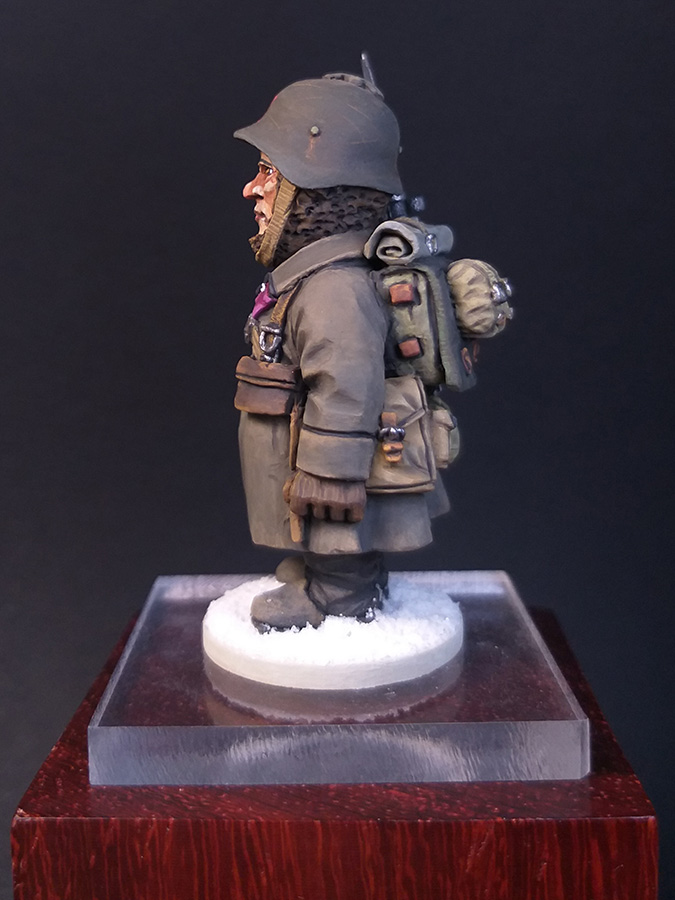 Miscellaneous: Red Army trooper in winter uniform, photo #7