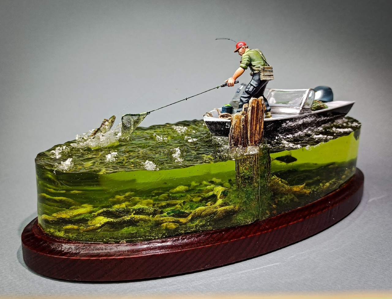 Dioramas and Vignettes: Golden Pike, photo #2