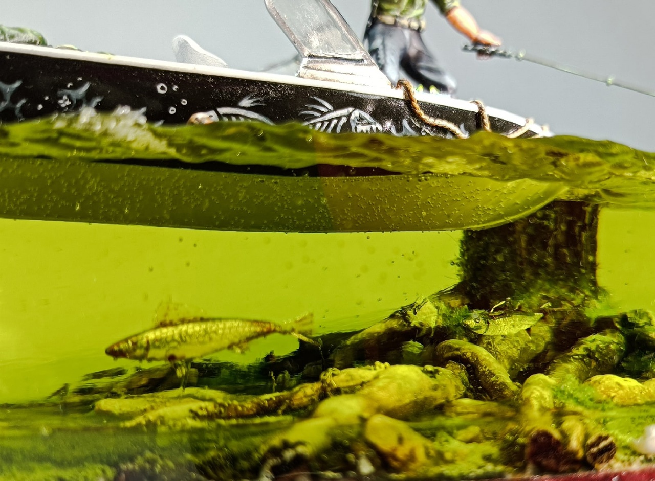 Dioramas and Vignettes: Golden Pike, photo #5