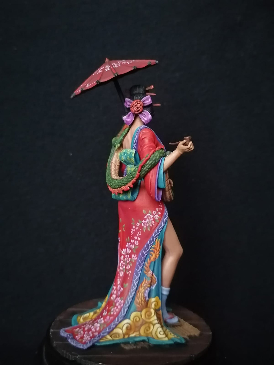 Figures: Geisha with a dragon, photo #6