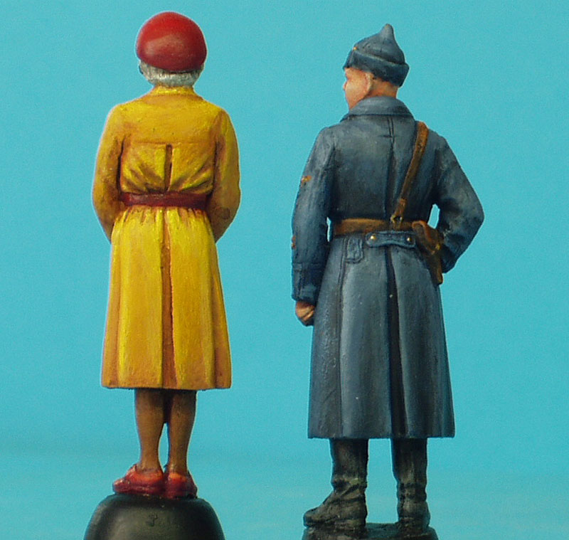 Figures: Red Army Pilot with Wife, photo #2