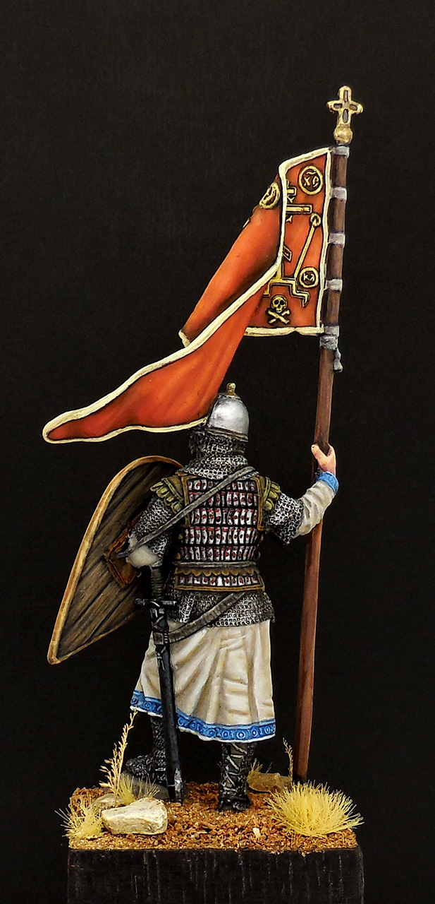 Figures: Russian warrior with standard, 13th AD, photo #4