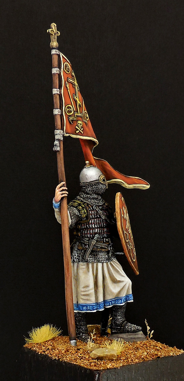 Figures: Russian warrior with standard, 13th AD, photo #6