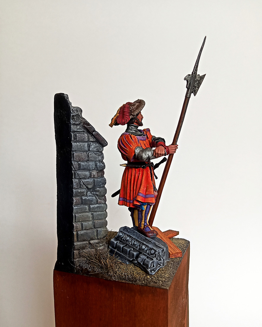 Figures: The Halberdier, photo #8