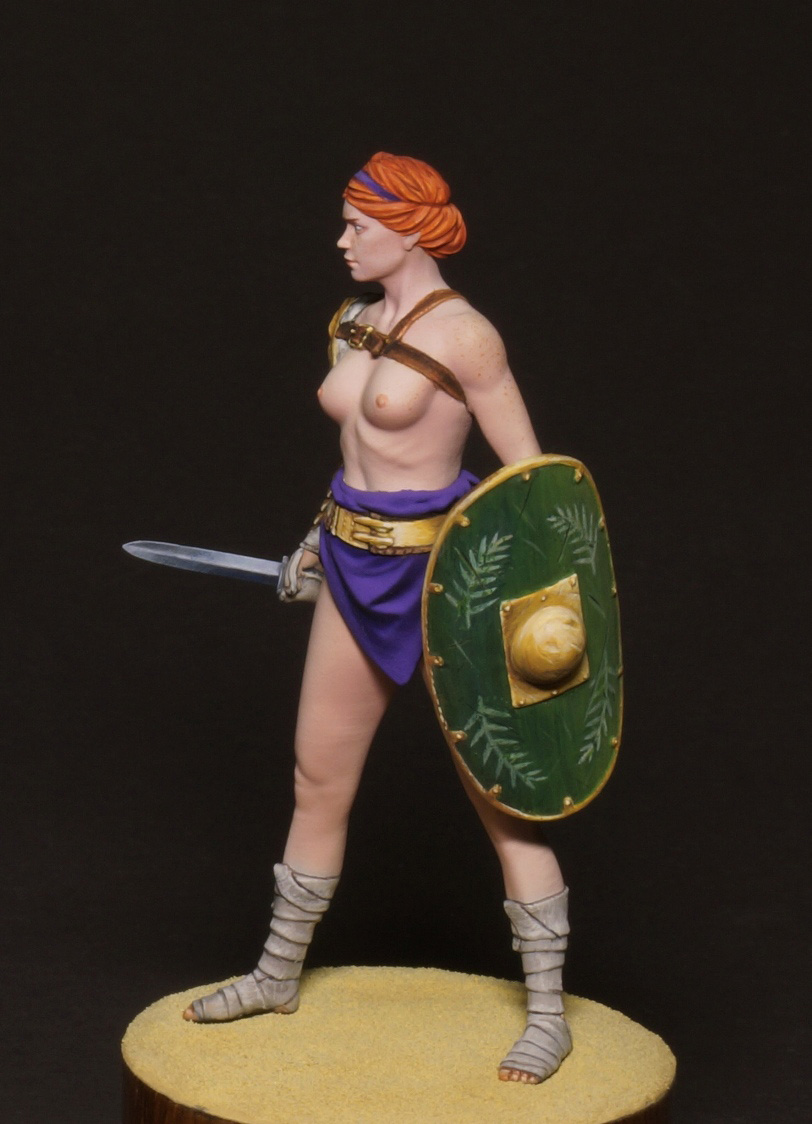 Figures: The Gladiatress, photo #6