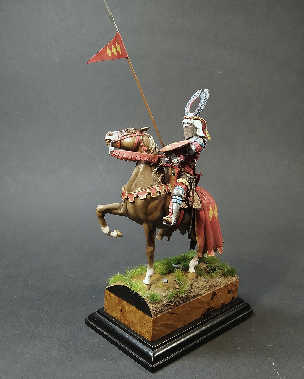 Figures: Mounted knight, 1330-70, photo #7