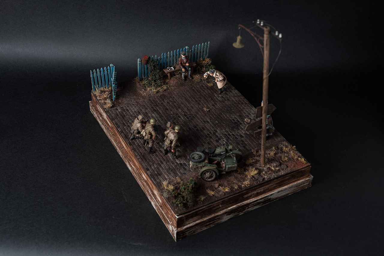 Dioramas and Vignettes: Photoshoot for a newspaper, photo #3