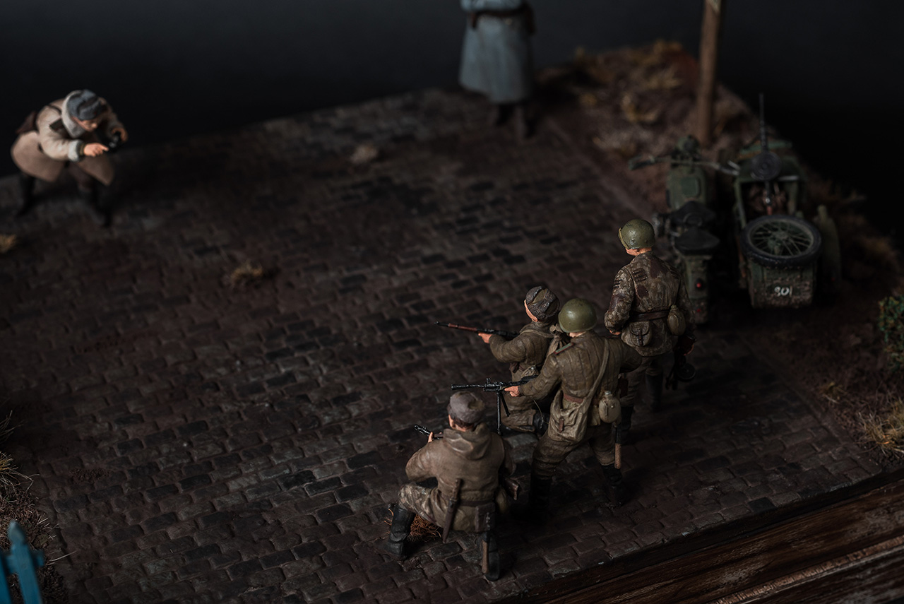 Dioramas and Vignettes: Photoshoot for a newspaper, photo #9