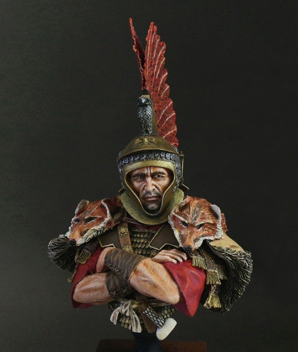 Figures: Roman cavalry officer