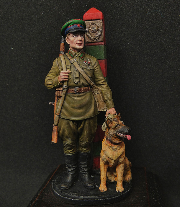 Фигурки: Мл.сержант погранвойск с собакой, СССР, 1941 г.
