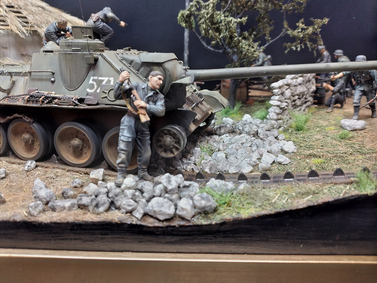 Dioramas and Vignettes: At War as at War, photo #11