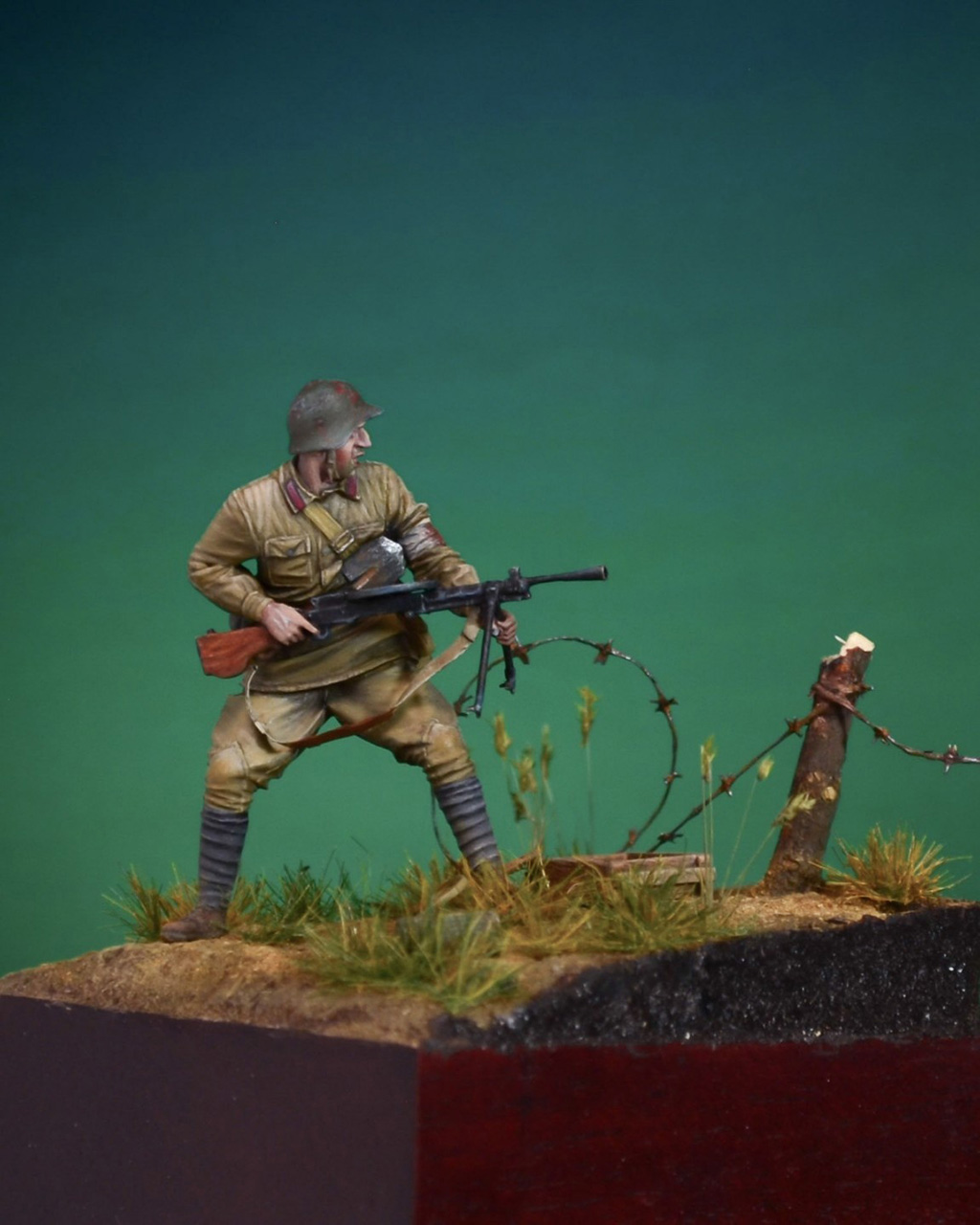 Figures: Red Army machine gunner, photo #1