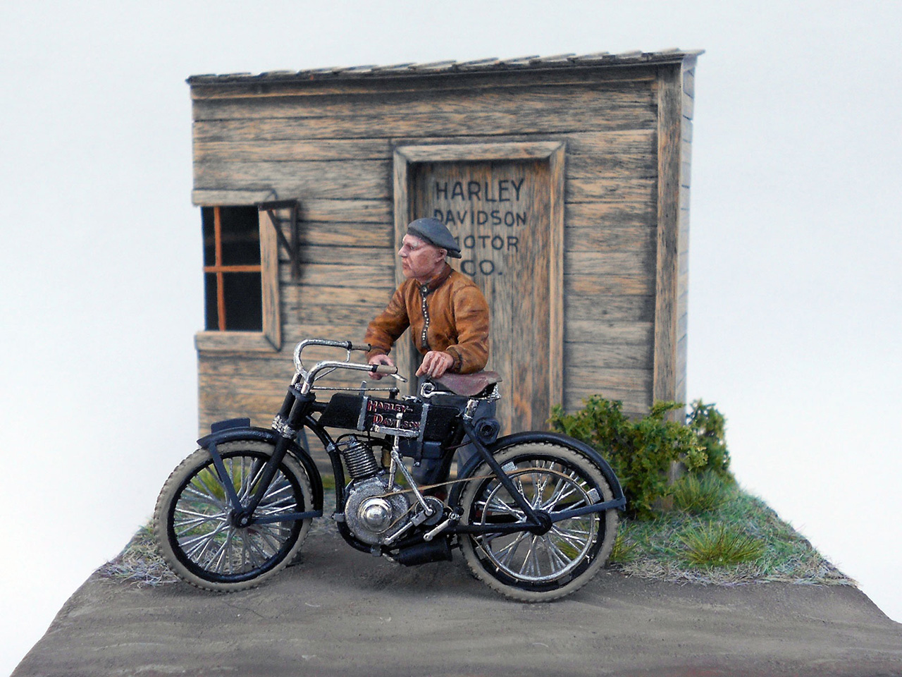 Dioramas and Vignettes: Harley Davidson First, photo #1