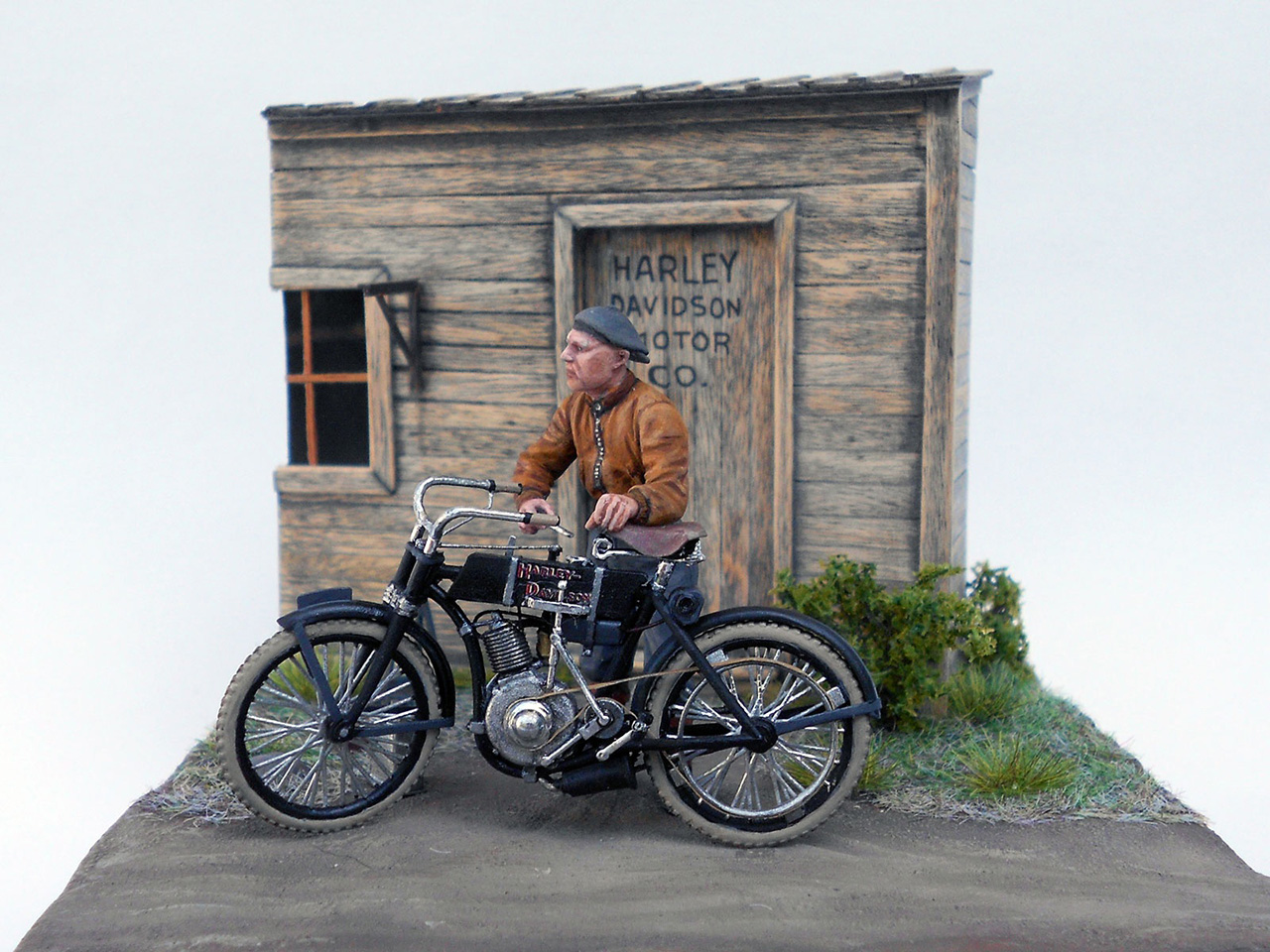 Фото 1 - Harley Davidson First | Диорамы и виньетки | Галерея на Diorama.ru