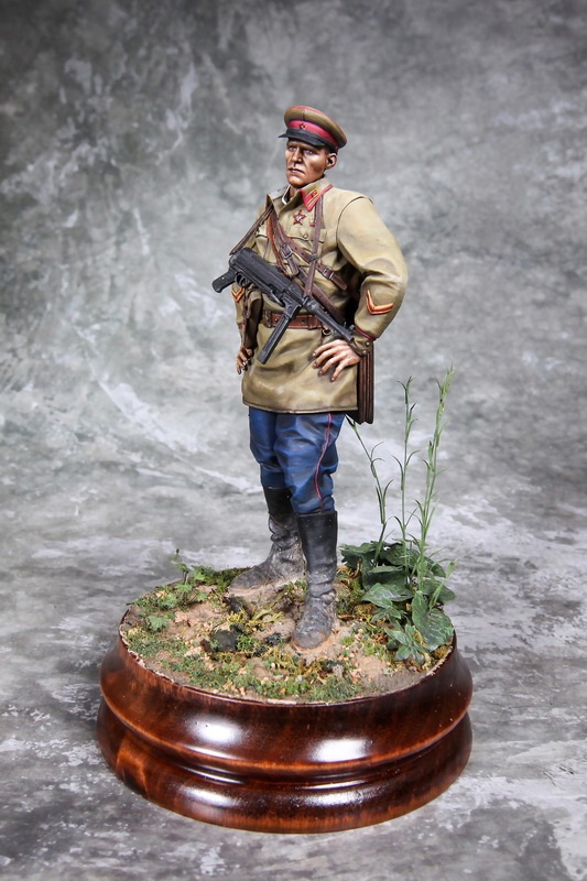 Figures: Red Army infantry captain. Summer 1941, photo #2