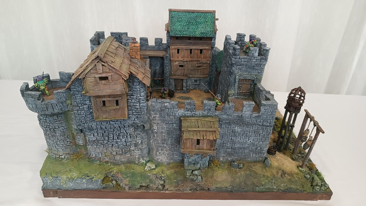Dioramas and Vignettes: Medieval castle, photo #1