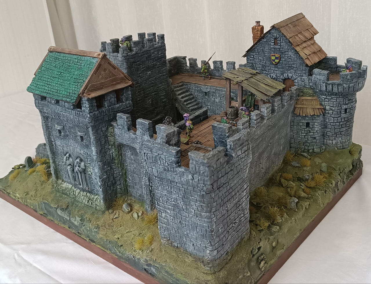 Dioramas and Vignettes: Medieval castle, photo #3