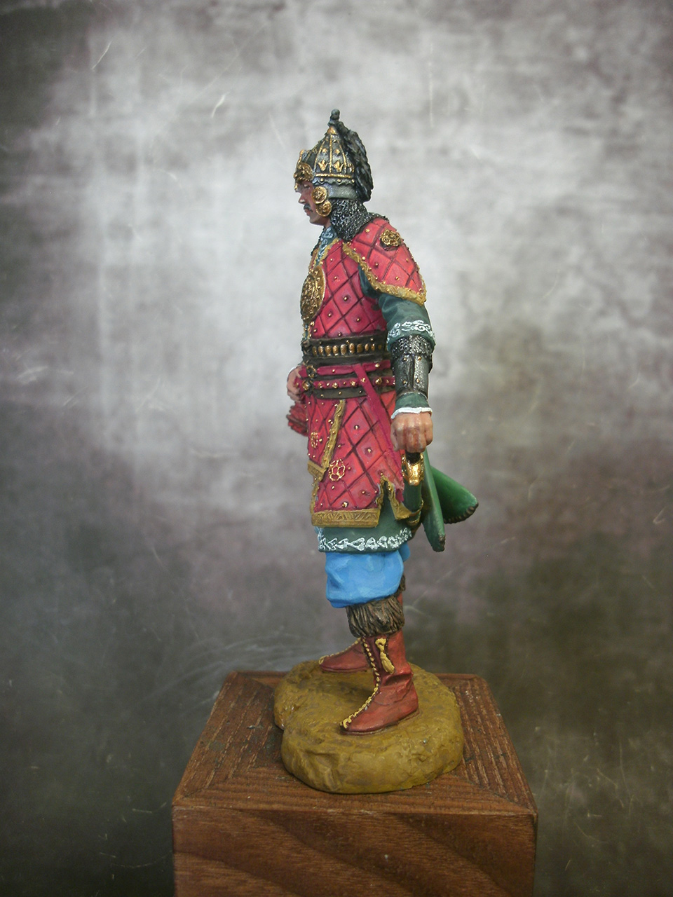 Figures: Noble Tatar warrior, 14th cent., photo #3