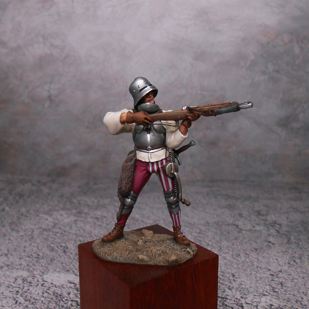 Figures: Medieval crossbowman, photo #1