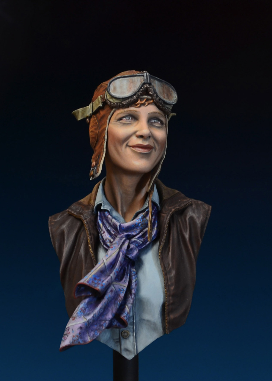 Figures: Amelia Earhart, photo #1