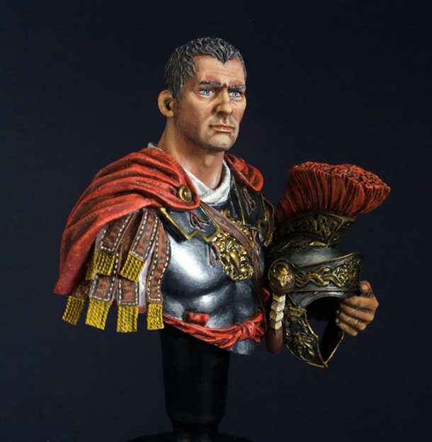 Figures: Roman tribune