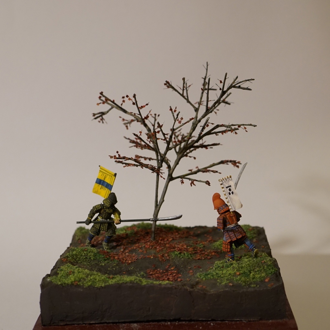 Dioramas and Vignettes: Red Leaves, photo #1