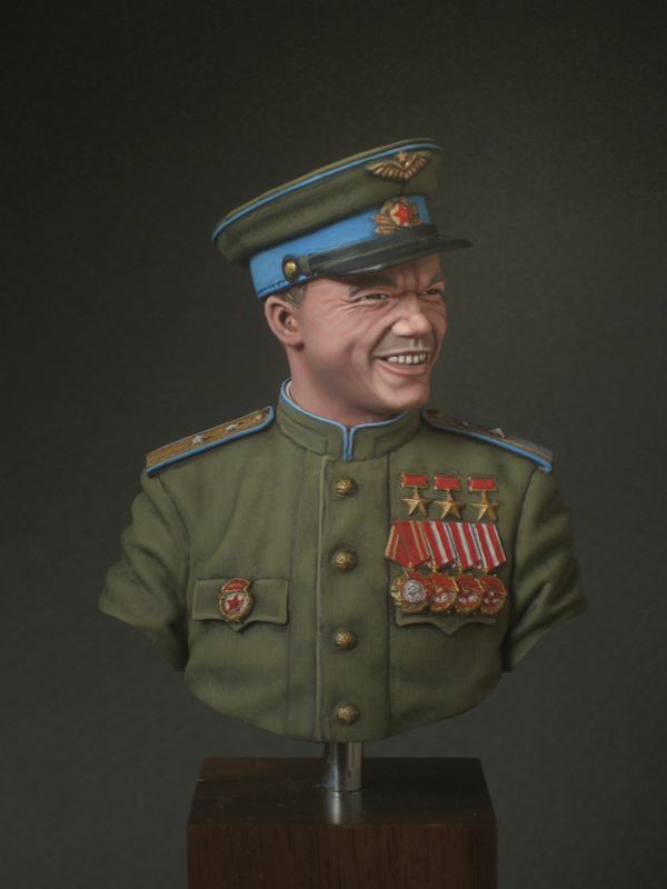 Figures: Ivan Kozhedub, photo #1