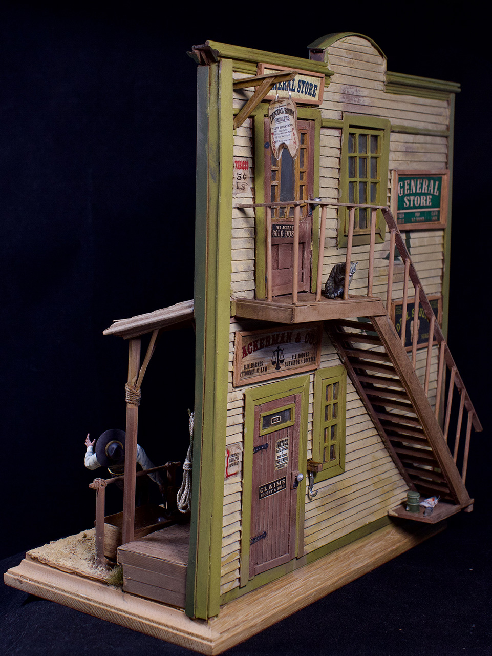 Dioramas and Vignettes: Lights, camera, action!, photo #8