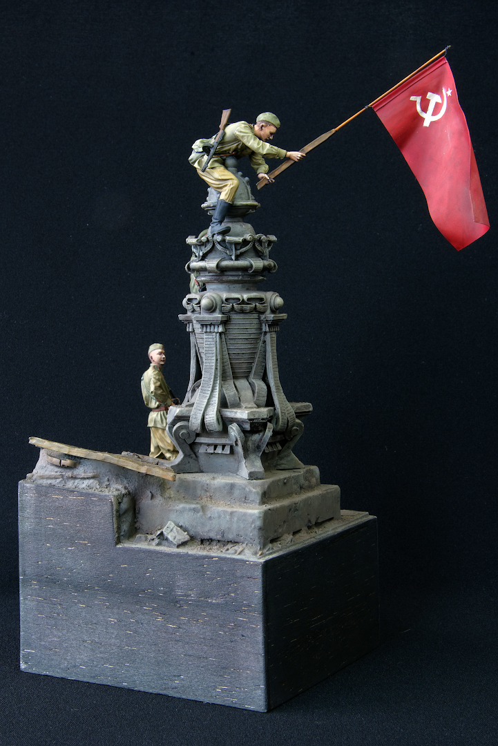 Dioramas and Vignettes: Red flag over Berlin, photo #2