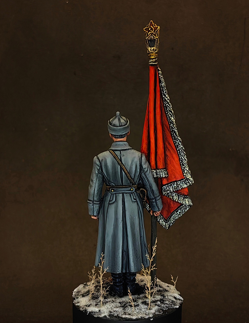Figures: Red Army senior sergeant with the standard, 1941, photo #2