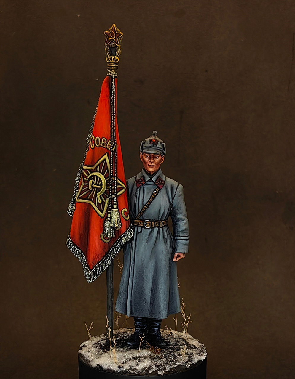 Figures: Red Army senior sergeant with the standard, 1941, photo #5
