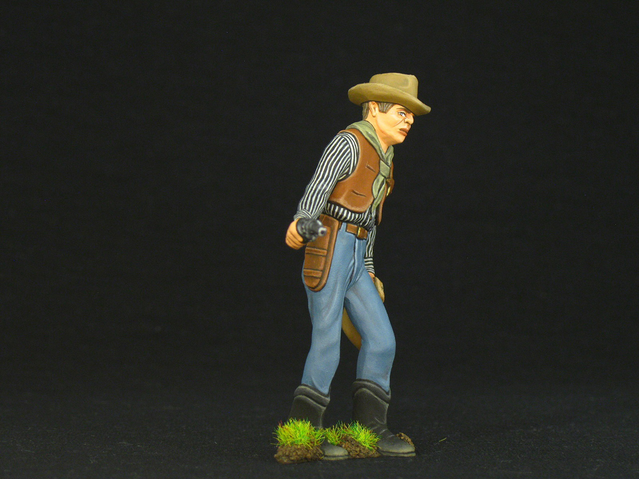 Figures: Sheriff, photo #3