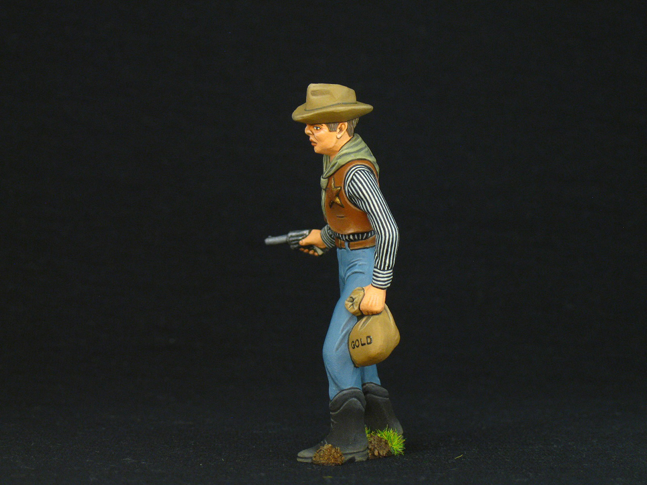 Figures: Sheriff, photo #4