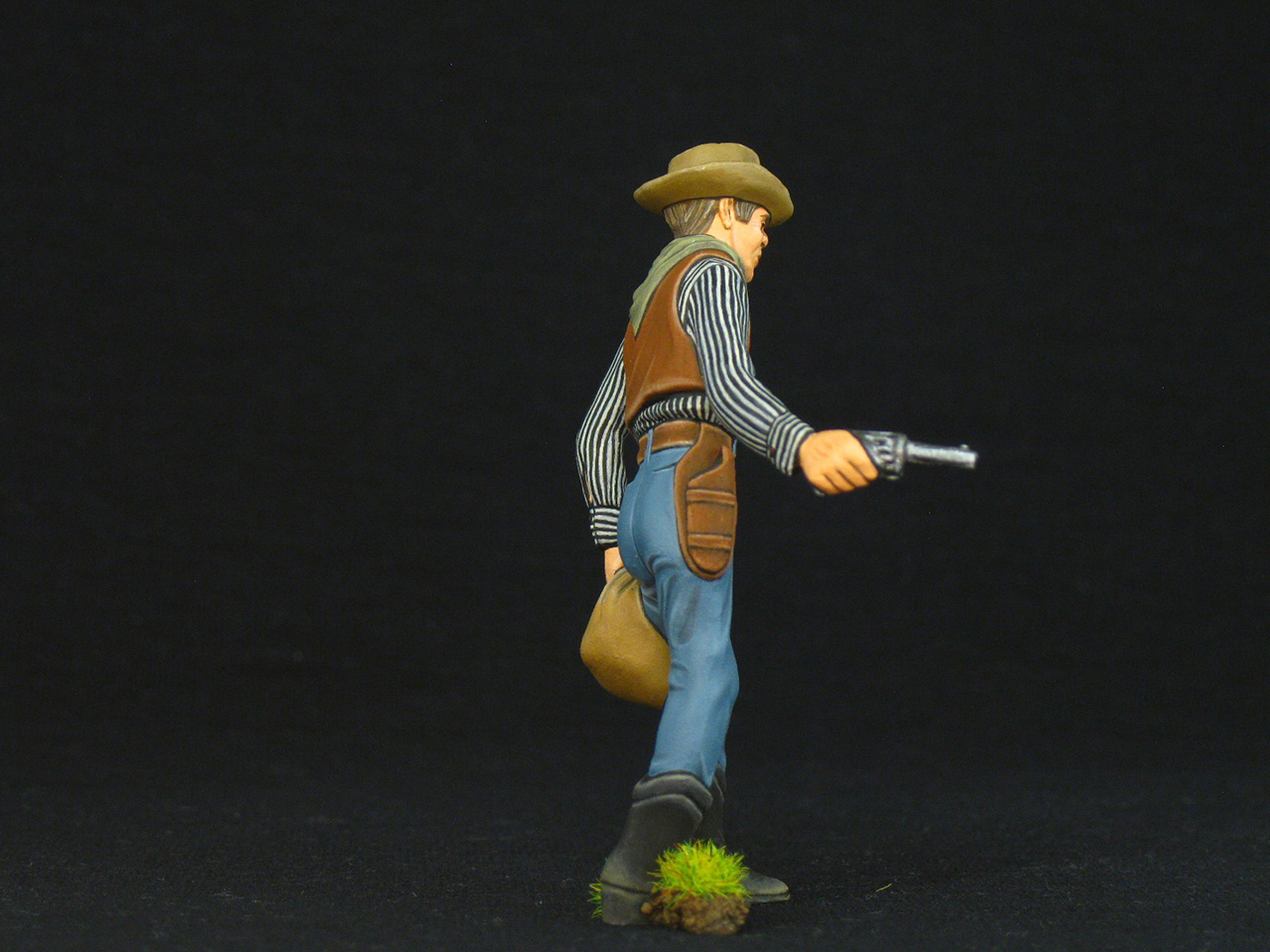 Figures: Sheriff, photo #5