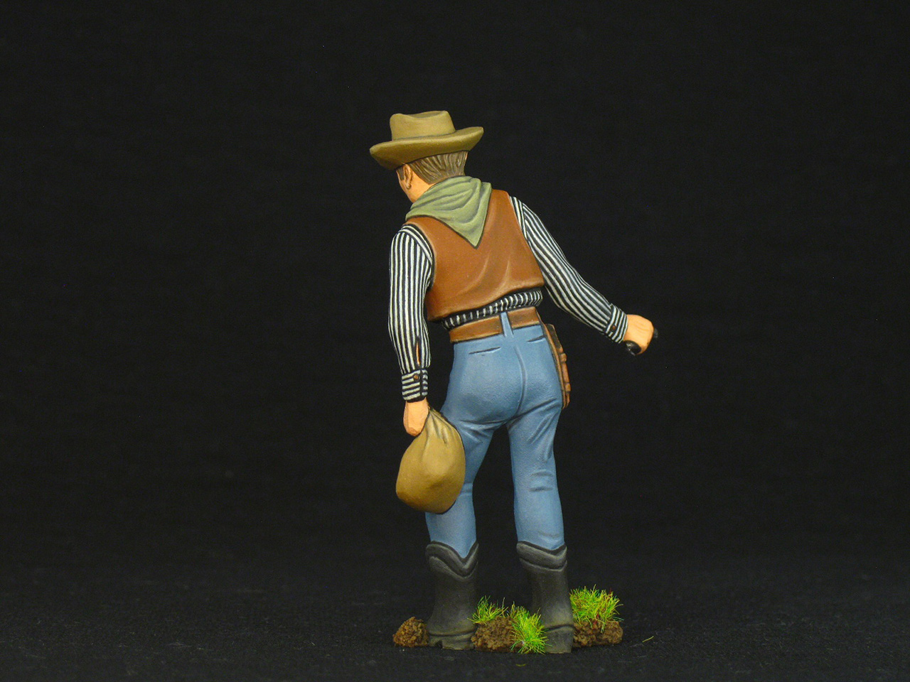 Figures: Sheriff, photo #6