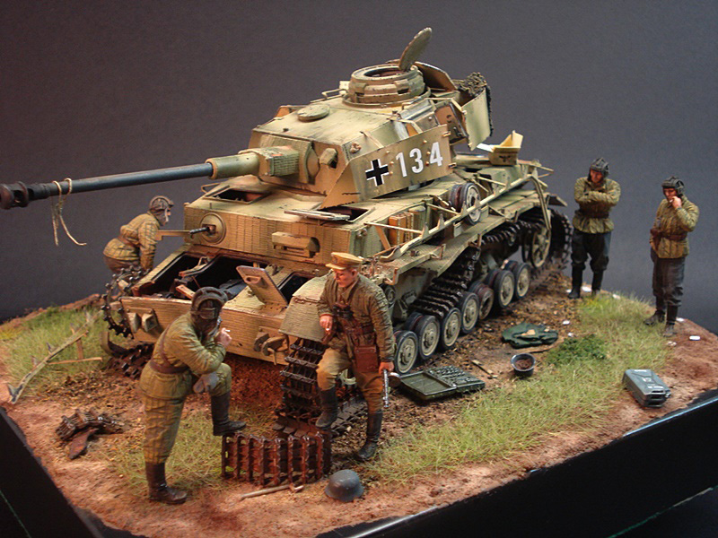 Dioramas and Vignettes: Panzer IV Ausf J Mid Version Destroyed, photo #3