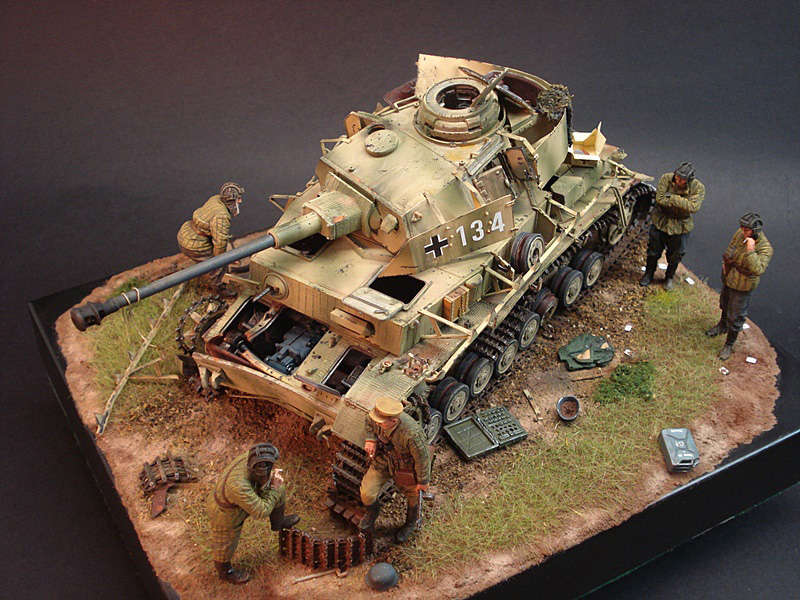 Dioramas and Vignettes: Panzer IV Ausf J Mid Version Destroyed, photo #4