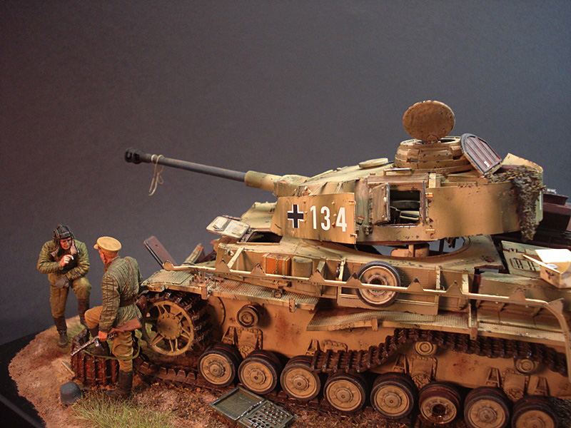 Dioramas and Vignettes: Panzer IV Ausf J Mid Version Destroyed, photo #7