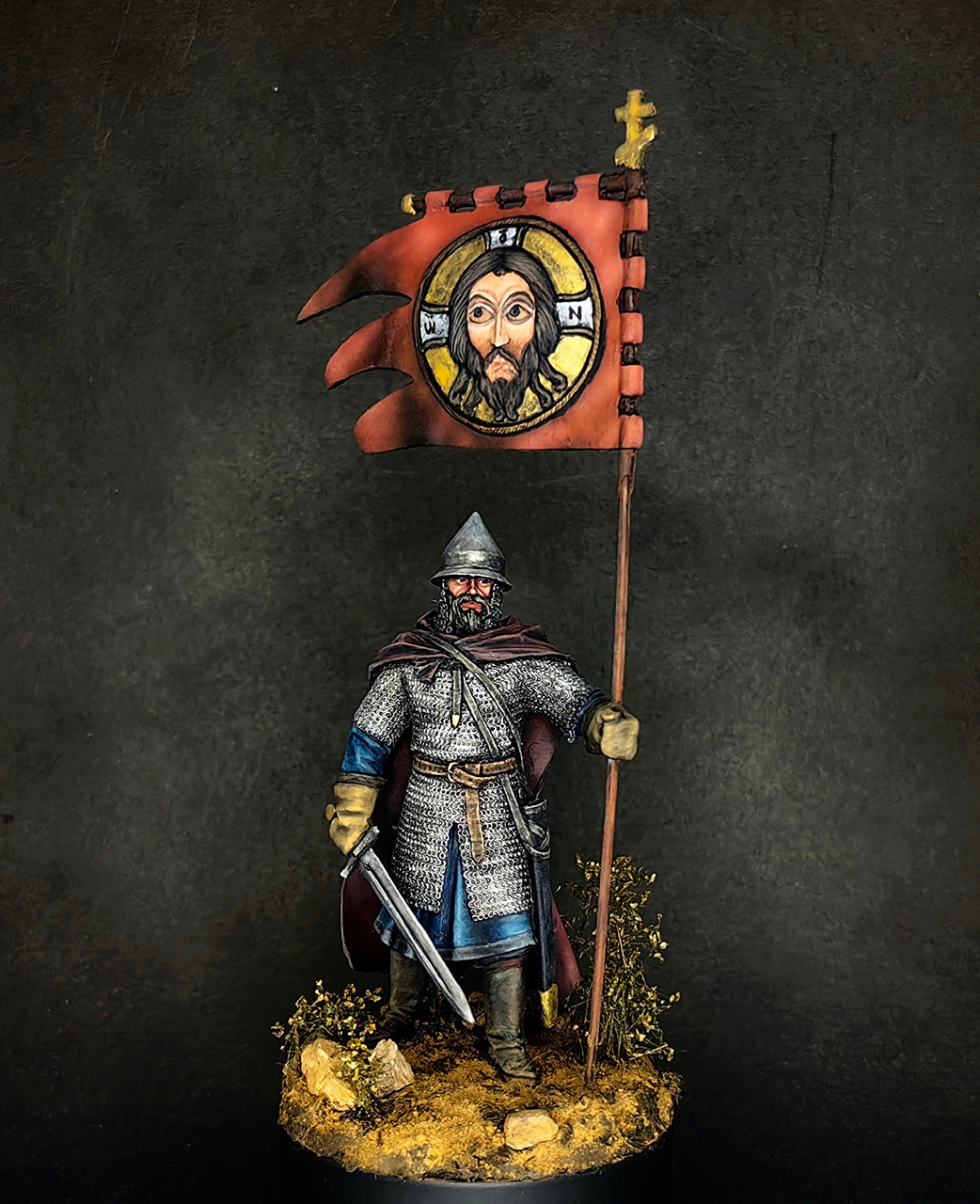 Figures: Russian warrior with the standard, photo #2