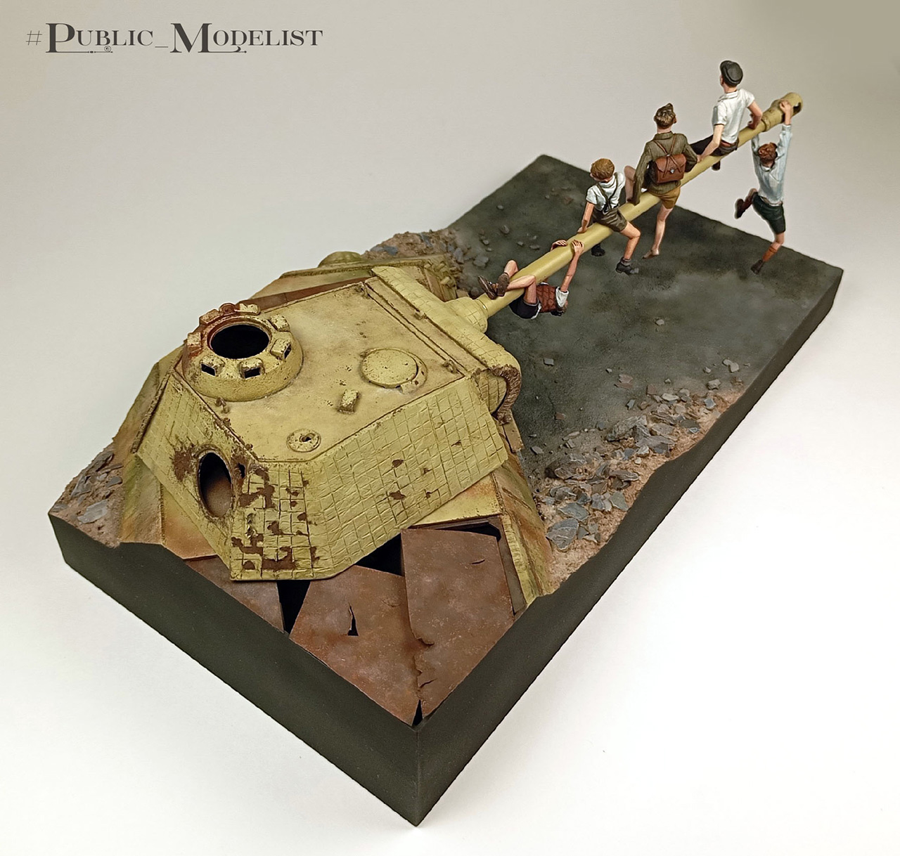 Dioramas and Vignettes: The Toy, photo #5