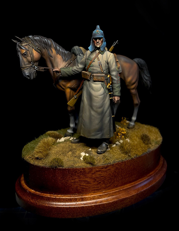 Figures: Red Army border guard
