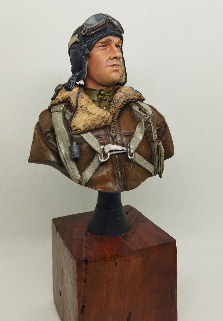 Figures: Soviet fighter ace, 1943-45, photo #3