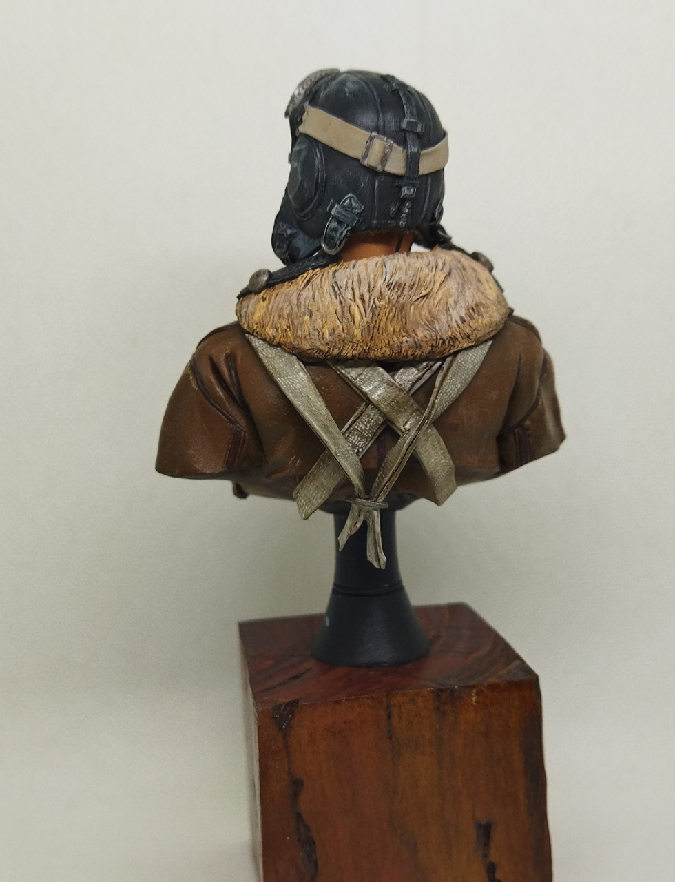 Figures: Soviet fighter ace, 1943-45, photo #7