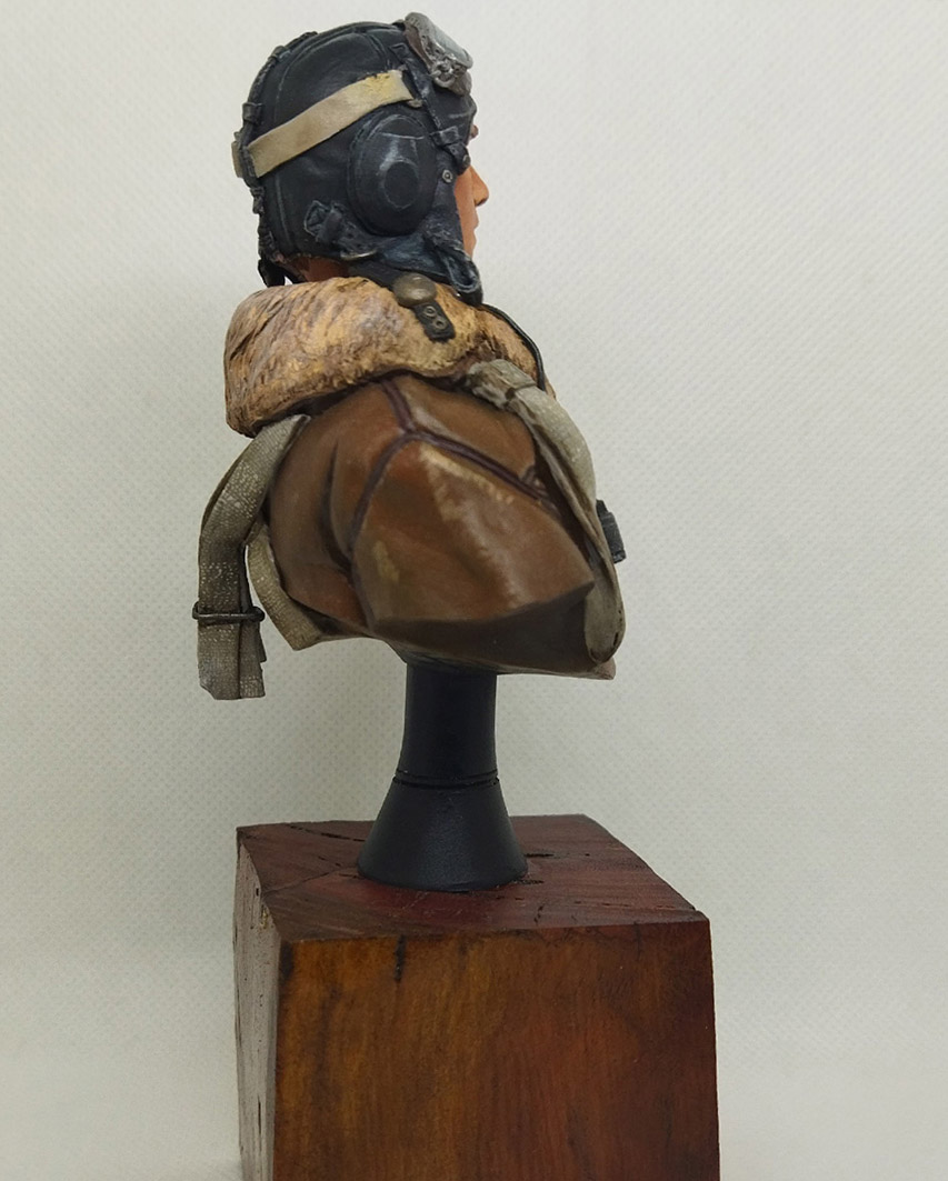 Figures: Soviet fighter ace, 1943-45, photo #9