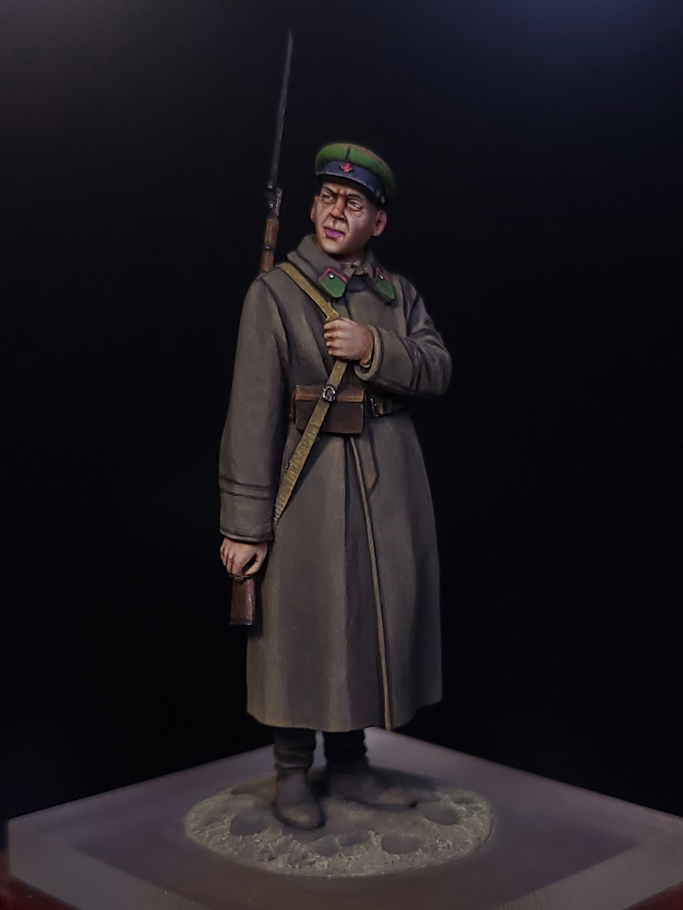 Figures: Soviet border guard, photo #2