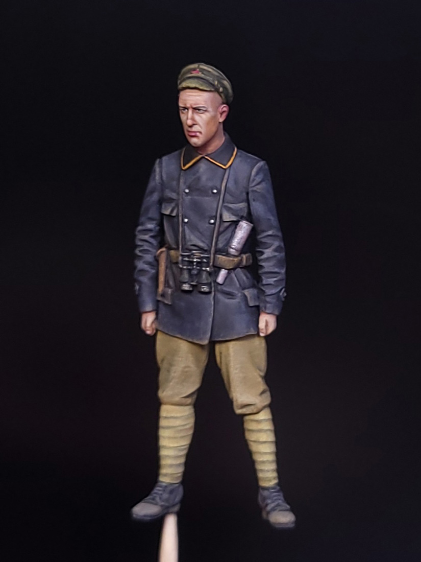 Figures: Red Army armored car crewman, 1920, photo #1