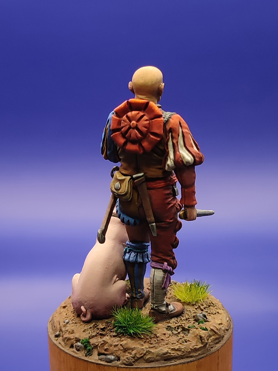 Figures: Landsknecht with a pig, 16th century, photo #7