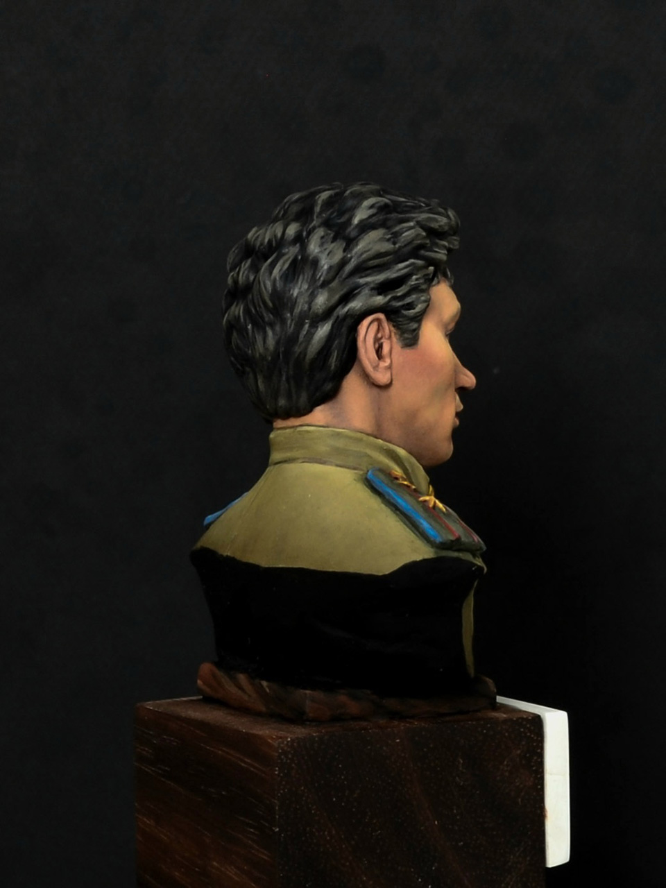 Figures: Maestro, photo #7